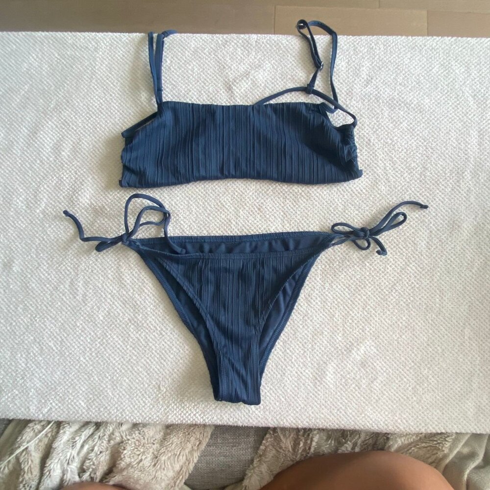 Navy Ribbed Two-Piece Swimsuit ππ - Picture 2 of 7